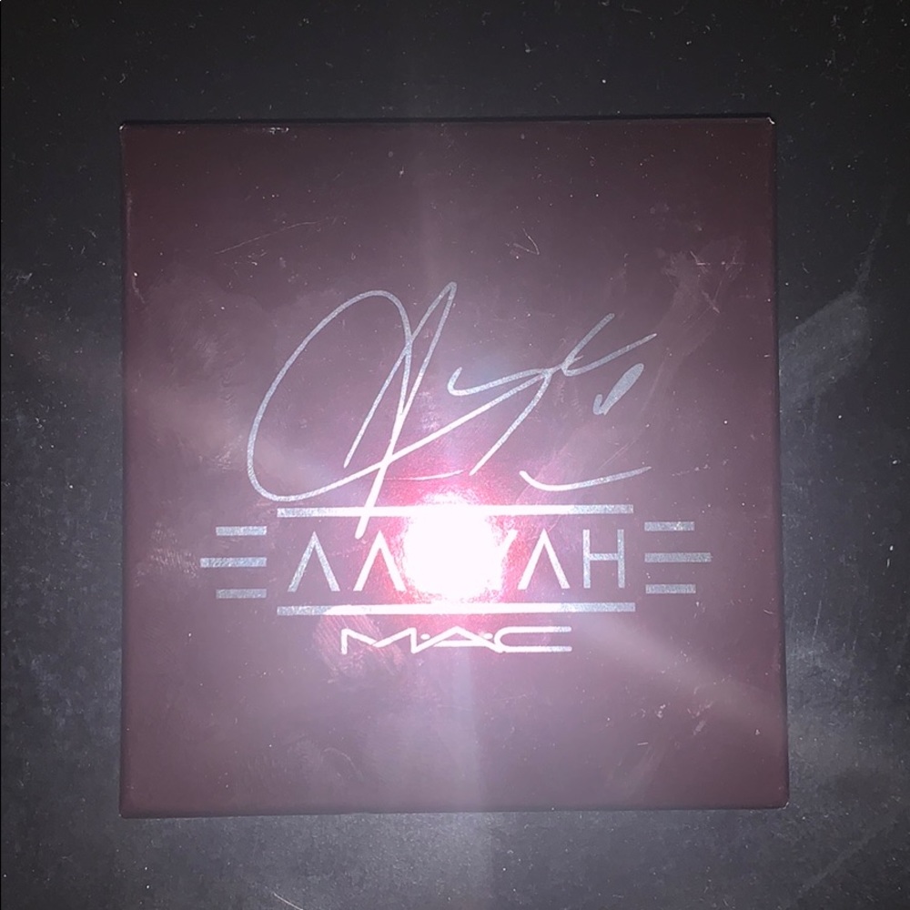 MAC Aaliyah Eyeshadow X 9 LIMITED EDITION
